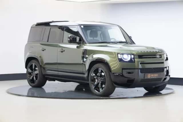 Land Rover Defender (2025) thumbnail 1