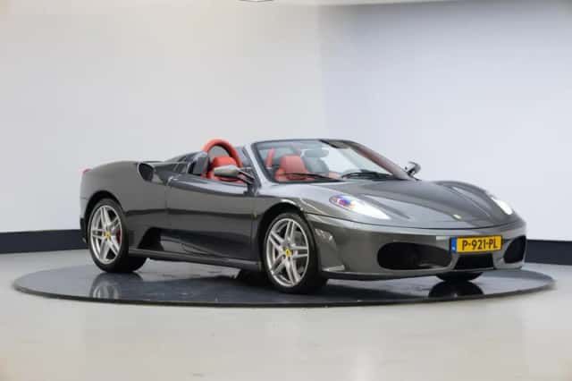 Ferrari F430 (2006) thumbnail 3
