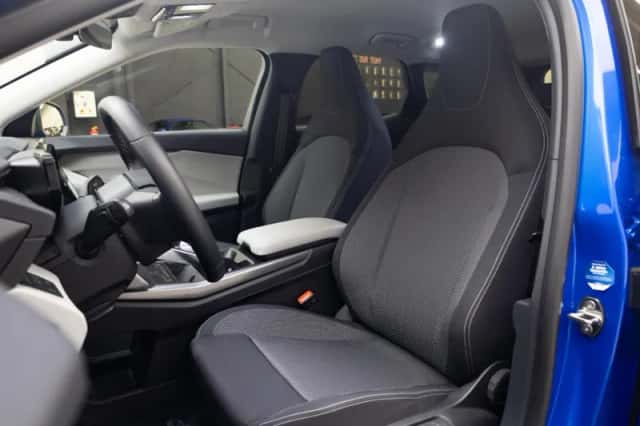 Ford Explorer (2025) thumbnail 5
