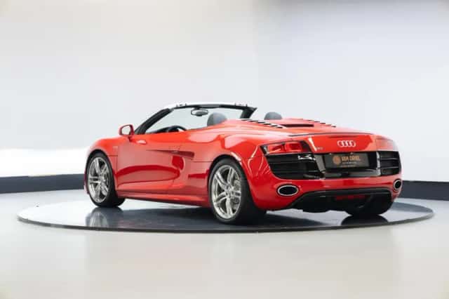 Audi R8 (2010) thumbnail 4