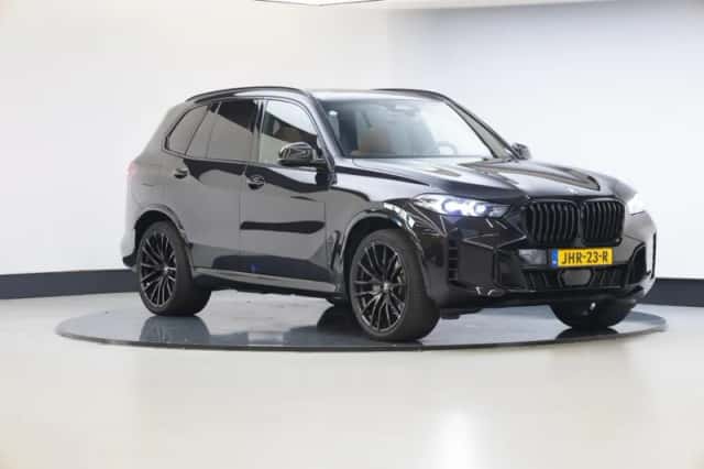 BMW X5 (2025) thumbnail 1