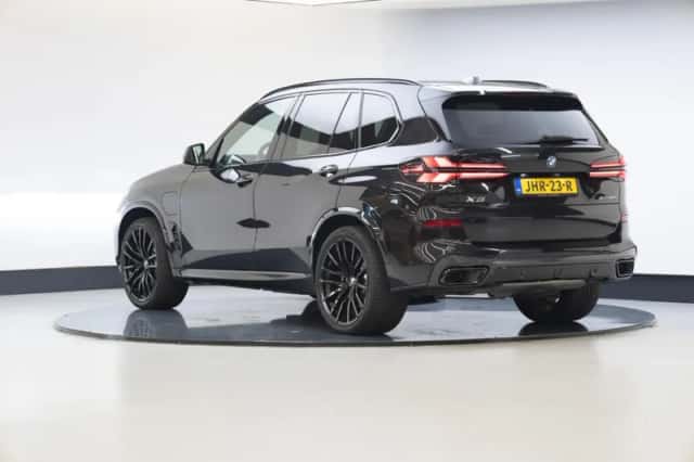 BMW X5 (2025) thumbnail 2