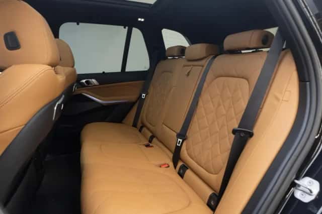 BMW X5 (2025) thumbnail 5