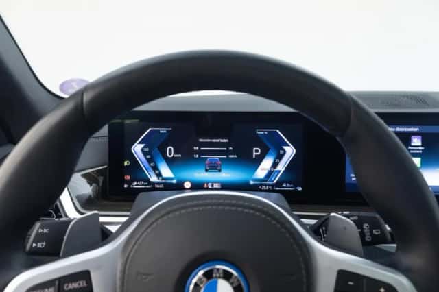 BMW X5 (2025) thumbnail 6