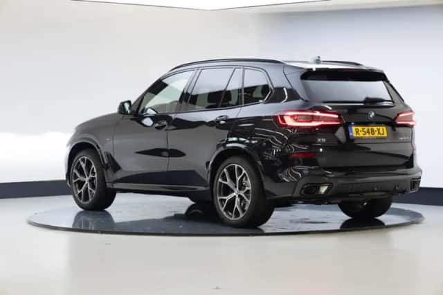 BMW X5 (2022) thumbnail 2