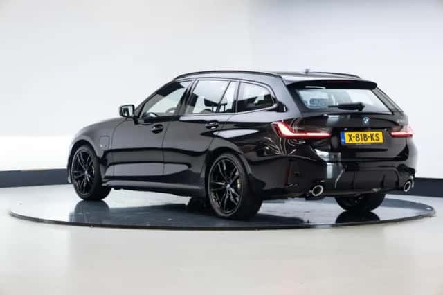 BMW 3-Serie (2023) thumbnail 2
