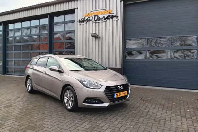 Hyundai i40 (2016) thumbnail 3