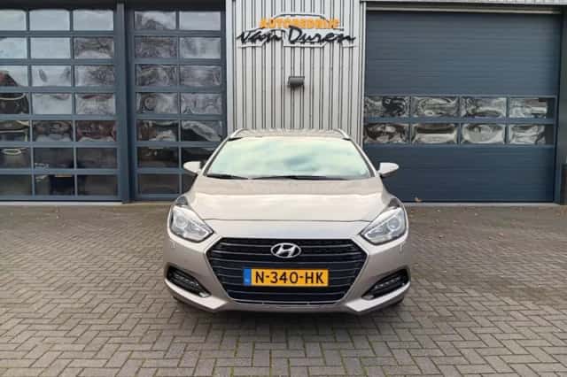 Hyundai i40 (2016) thumbnail 6