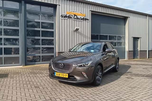 Mazda CX-3 (2017) thumbnail 3
