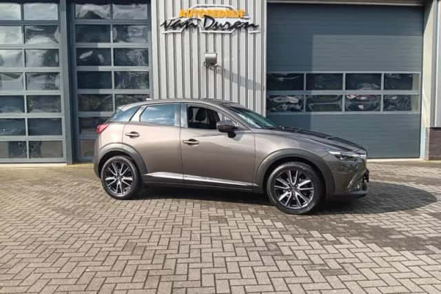 Mazda CX-3 (2017) thumbnail 4