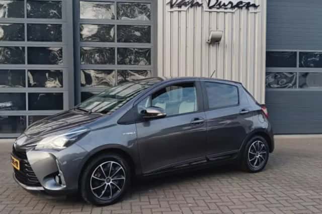 Toyota Yaris (2018) thumbnail 1