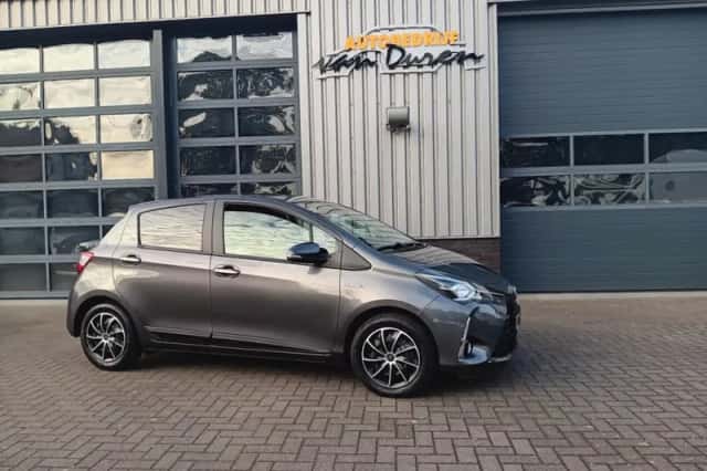 Toyota Yaris (2018) thumbnail 5