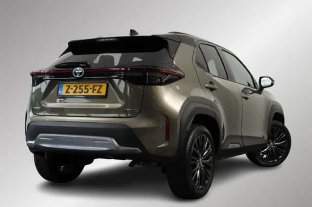 Toyota Yaris Cross (2024) thumbnail 2