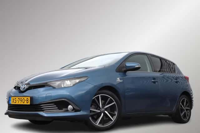 Toyota Auris (2018) thumbnail 1