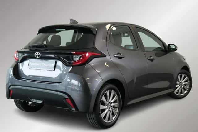 Toyota Yaris (2024) thumbnail 2