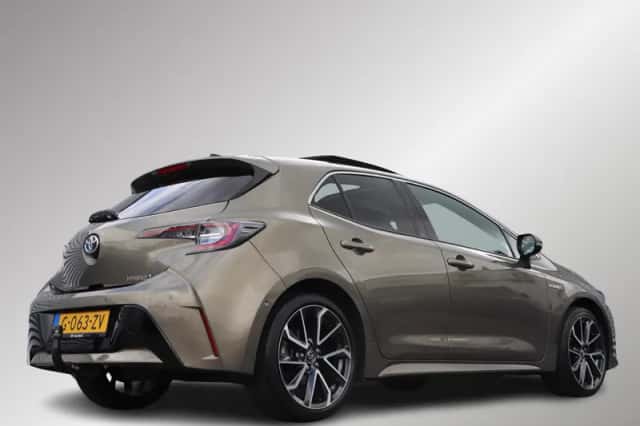 Toyota Corolla (2019) thumbnail 2