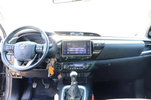 Toyota Hilux (2020) thumbnail 5