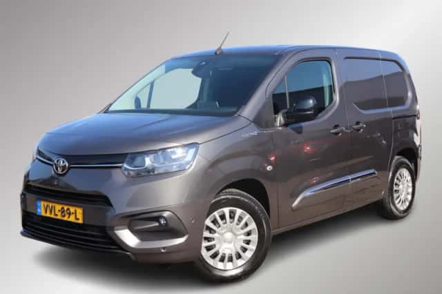 Toyota Proace (2023) thumbnail 1