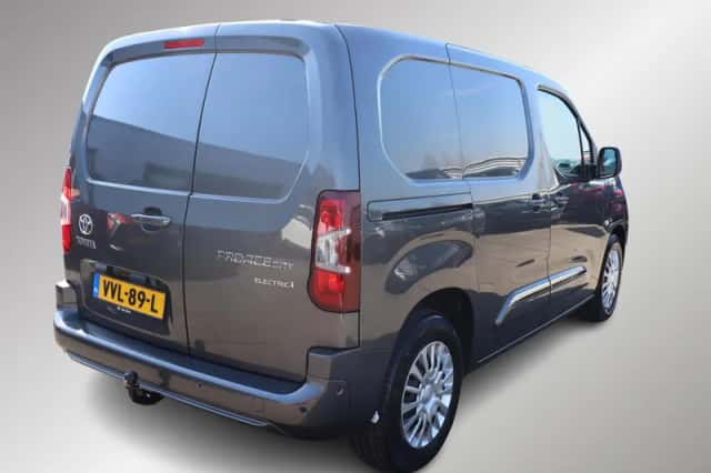 Toyota Proace (2023) thumbnail 2