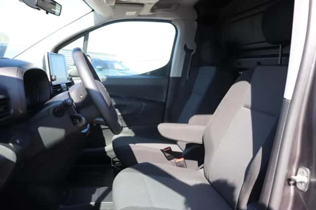 Toyota Proace (2023) thumbnail 3