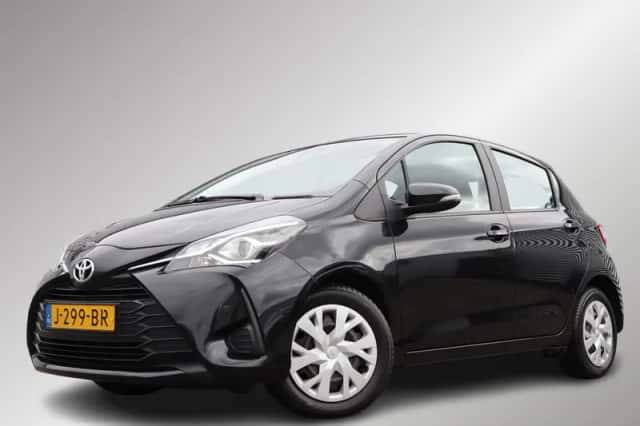Toyota Yaris (2020) thumbnail 1