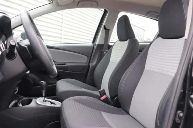 Toyota Yaris (2020) thumbnail 4