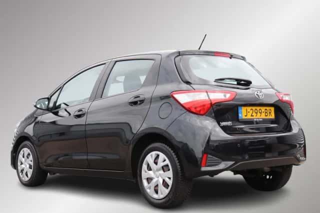Toyota Yaris (2020) thumbnail 6