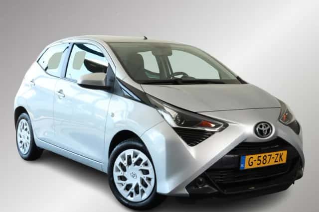 Toyota Aygo (2019) thumbnail 3