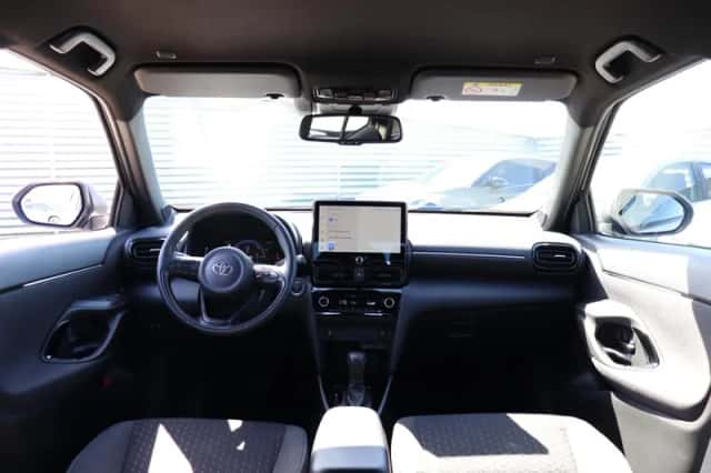 Toyota Yaris Cross (2025) thumbnail 3