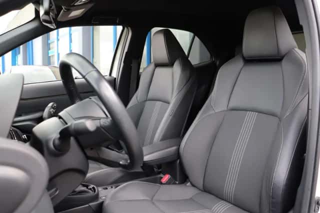 Toyota Yaris Cross (2023) thumbnail 4