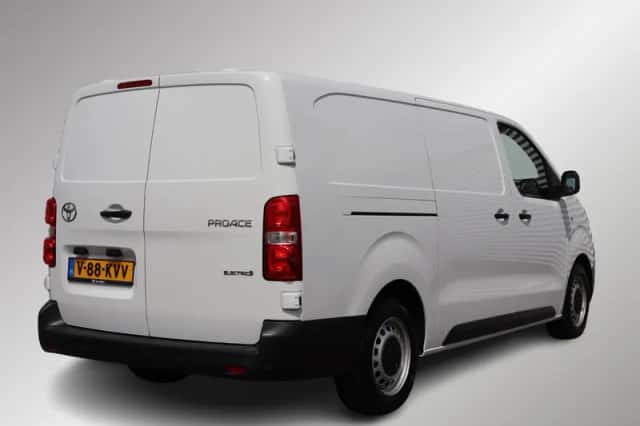 Toyota Proace (2025) thumbnail 2