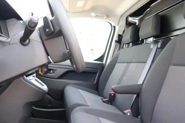 Toyota Proace (2025) thumbnail 3