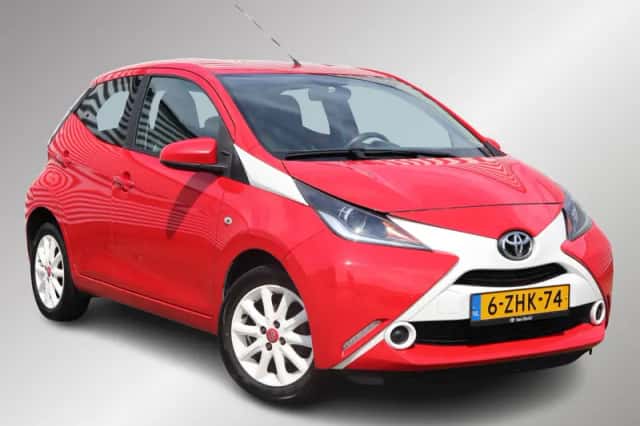 Toyota Aygo (2015) thumbnail 5