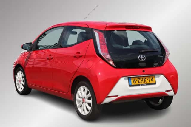 Toyota Aygo (2015) thumbnail 6