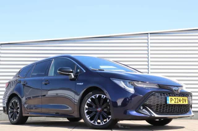 Toyota Corolla (2022) thumbnail 3