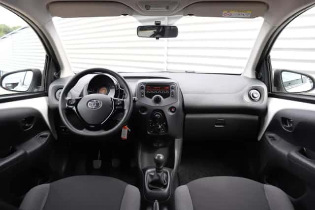 Toyota Aygo (2018) thumbnail 5