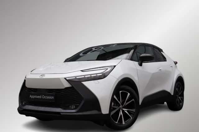 Toyota C-HR (2025) thumbnail 1