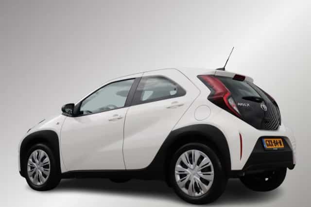 Toyota Aygo X (2024) thumbnail 4