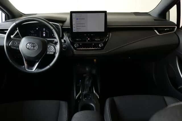 Toyota Corolla (2025) thumbnail 3