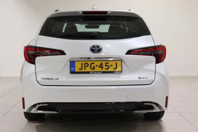 Toyota Corolla (2025) thumbnail 4