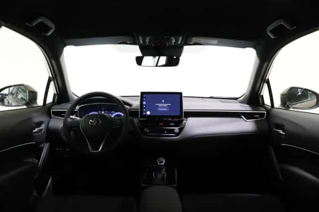 Toyota Corolla (2025) thumbnail 3