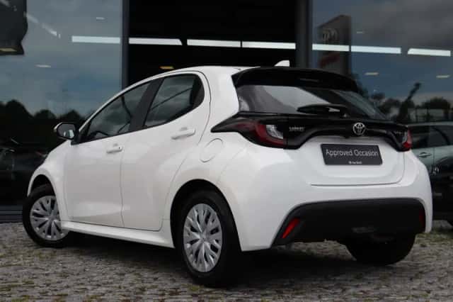 Toyota Yaris (2025) thumbnail 6