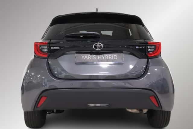 Toyota Yaris (2025) thumbnail 4