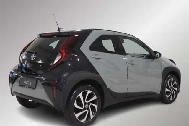Toyota Aygo X (2024) thumbnail 2