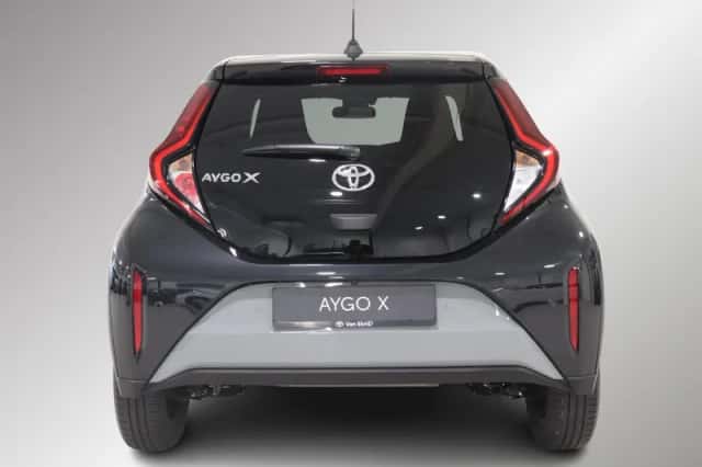 Toyota Aygo X (2024) thumbnail 4