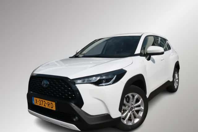 Toyota Corolla (2024) thumbnail 1