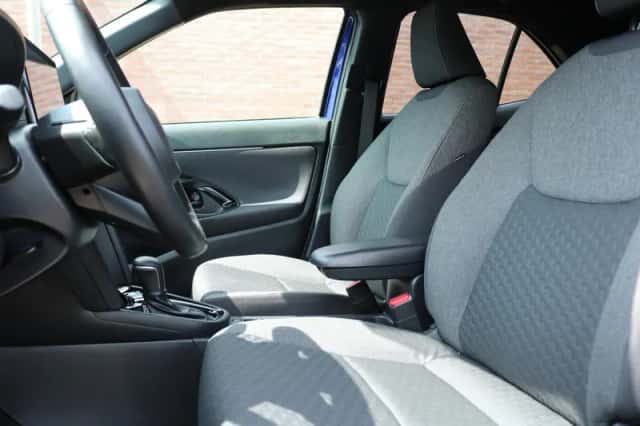 Toyota Yaris Cross (2025) thumbnail 6