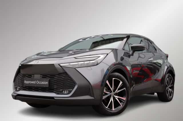 Toyota C-HR (2025) thumbnail 1