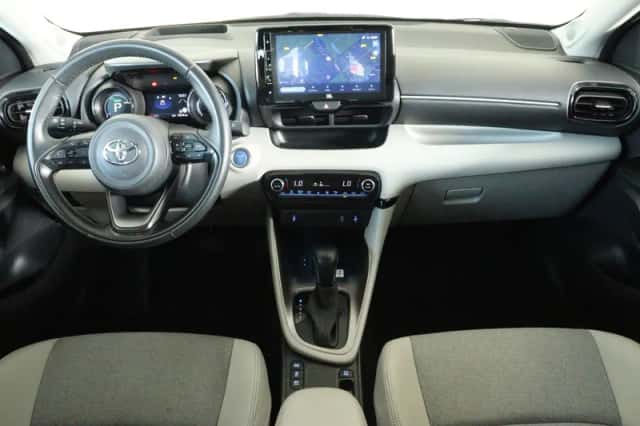 Toyota Yaris (2023) thumbnail 6
