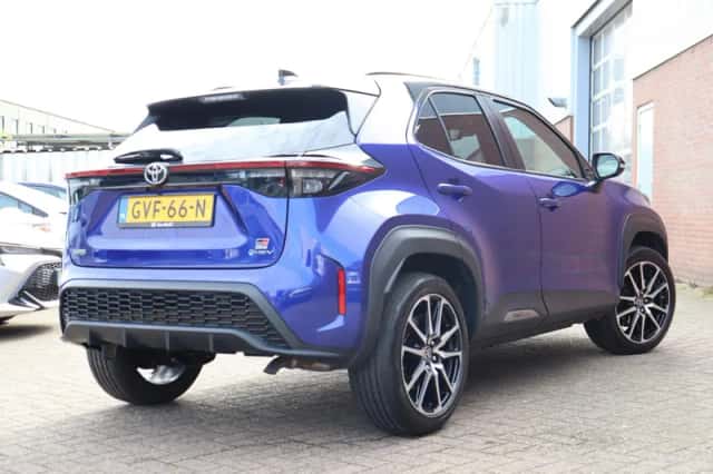 Toyota Yaris Cross (2024) thumbnail 2